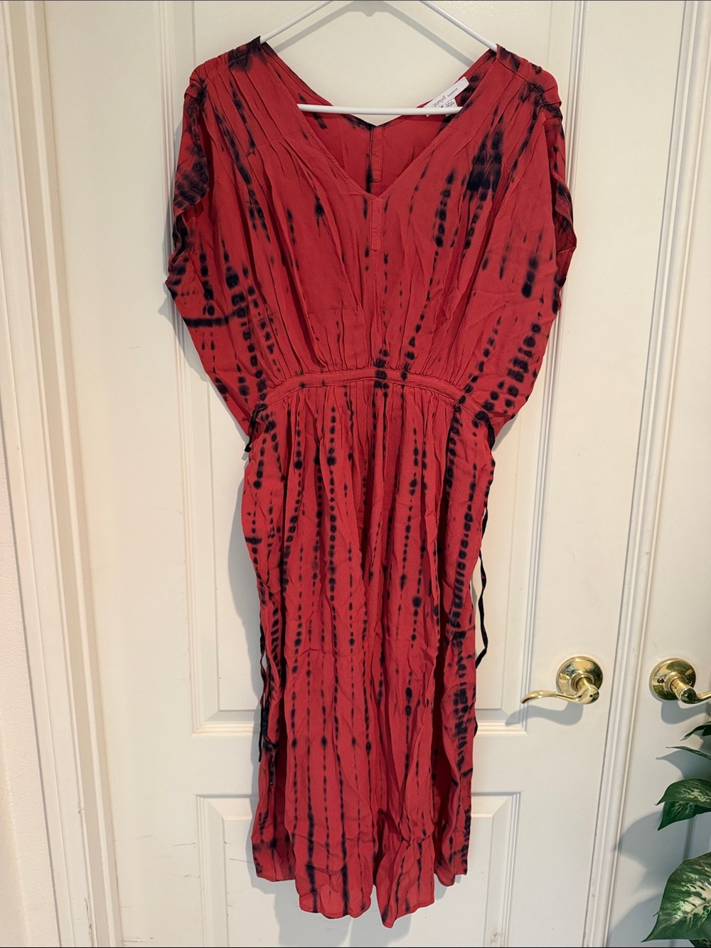 J.Jill Red Tie-Dye V-Neck Maxi Dress. Cap sleeves. Gathered Drawstring Waist